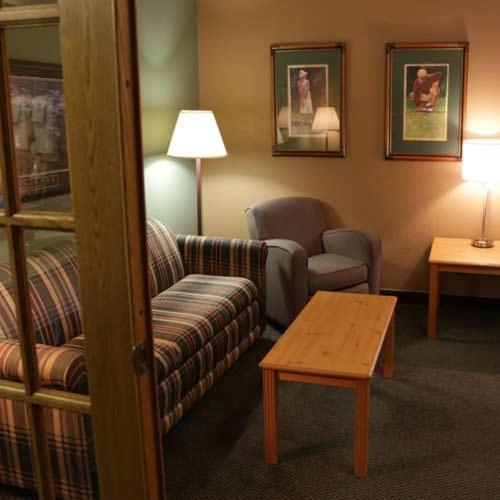 Boarders Inn And Suites By Cobblestone Hotels - Fayette Eksteriør bilde