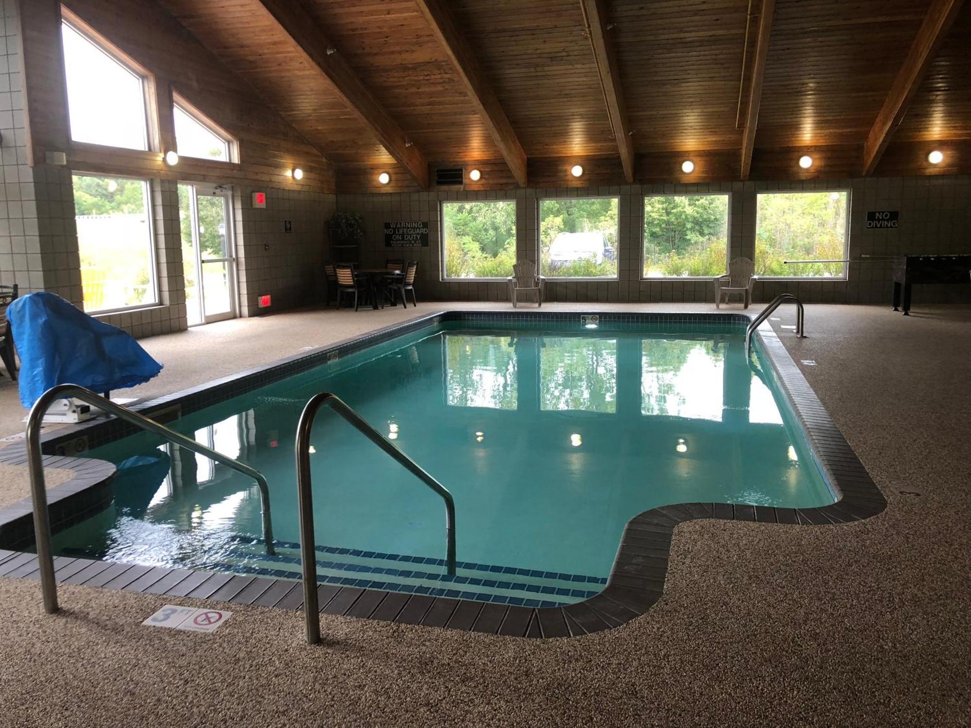 Boarders Inn And Suites By Cobblestone Hotels - Fayette Eksteriør bilde